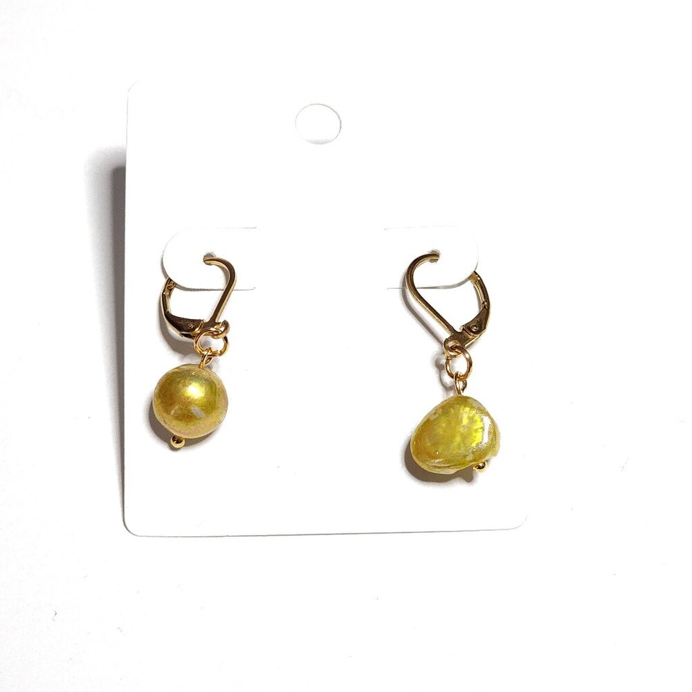 Yellow freshwater pearl earrings